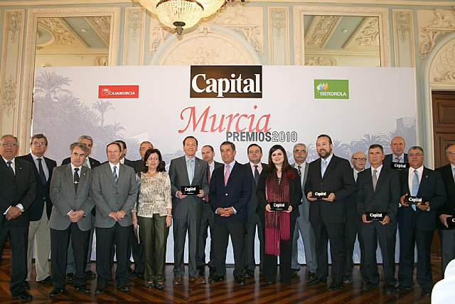 El proyecto del Aeropuerto Internacional recibe el ‘Premio promoción’ por su contribución al progreso de la Región - 2, Foto 2