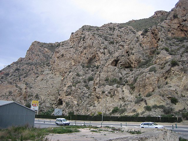 Obras Públicas mejora la seguridad en la principal vía de acceso a Abarán con un nuevo sistema contra desprendimientos - 1, Foto 1