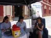 Cientos de ciudadanos se realizan pruebas sanitarias gratuitas en la Plaza Calderón, con motivo de los días del asma y la hipertensión