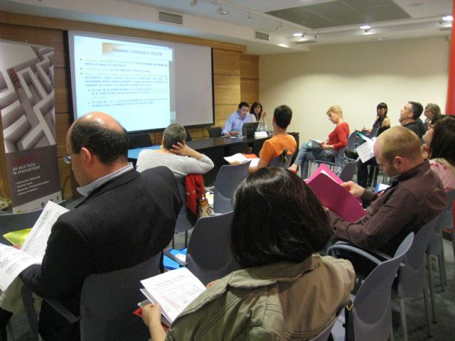 Totana realiza una jornada informativa para el tejido empresarial del municipio - 1