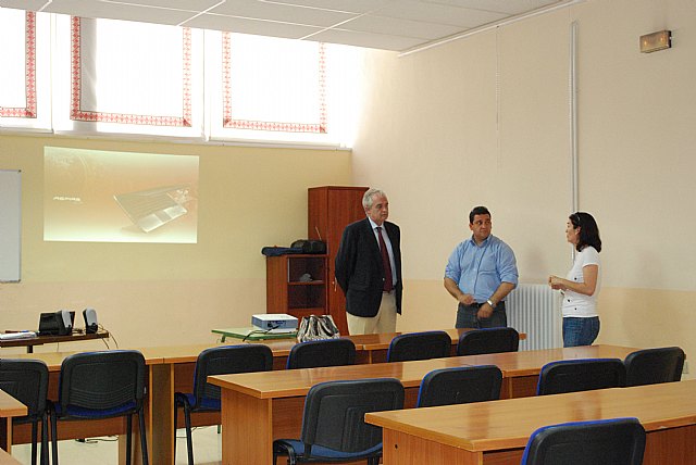 La Escuela de Idiomas de Abarán da un paso más hacia su consolidación - 1, Foto 1