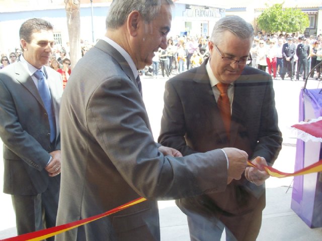 El delegado del Gobierno y el alcalde de Campos del Río inauguran el nuevo Ayuntamiento del municipio - 1, Foto 1