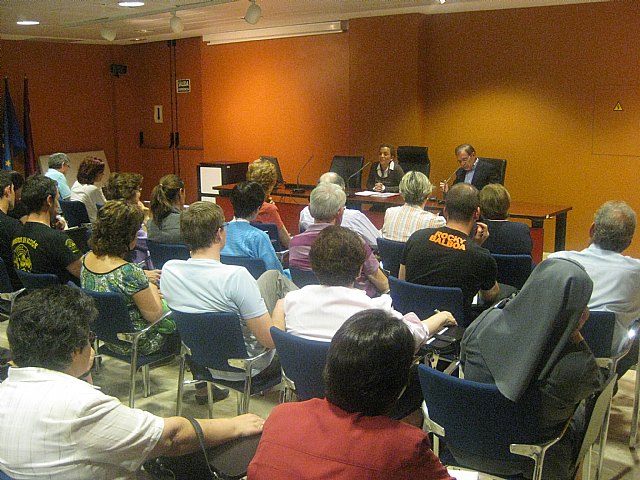 El Ayuntamiento colabora con ONGs para la puesta en marcha de hospitales móviles y la mejora del equipamiento sanitario de países más desfavorecidos - 1, Foto 1