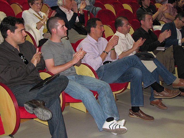 IU aboga por una izquierda “fuerte” para cambiar el modelo socioeconómico - 2, Foto 2