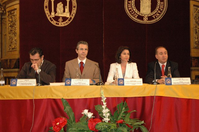 La I promoción de alumnos de ADE de la UCAM se gradúa - 2, Foto 2