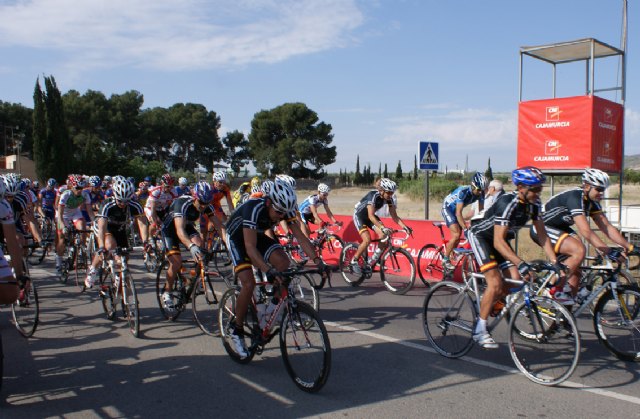 Más de un centenar de ciclistas participan en el Memorial Julián Hernández Zaragoza de Puerto Lumbreras con el que se ha celebrado el 35 aniversario de la Peña Ciclista - 1, Foto 1