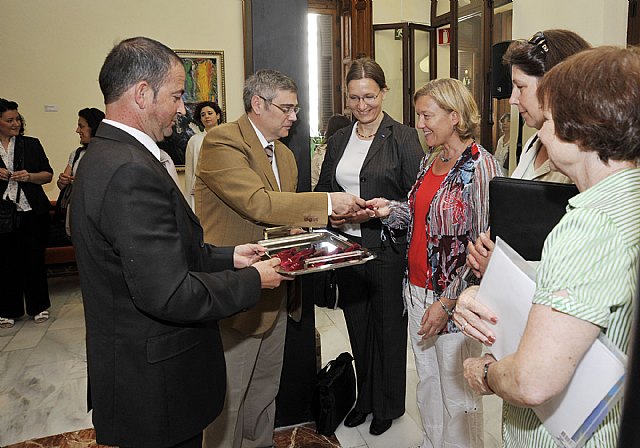 PAS de universidades extranjeras realizan una estancia de formación en la Universidad de Murcia - 1, Foto 1