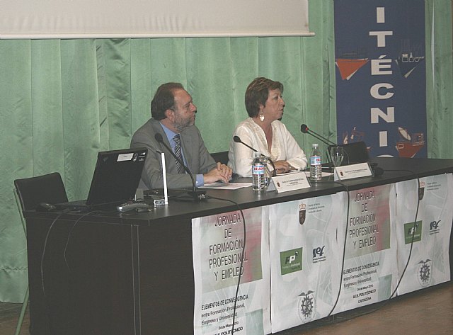 Sotoca apuesta por la cualificación de los trabajadores como vía para salir de la crisis - 1, Foto 1