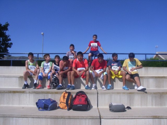 Los equipos de los centros educativos San José y Reina Sofía participan en la final regional escolar de atlestimso, Foto 2