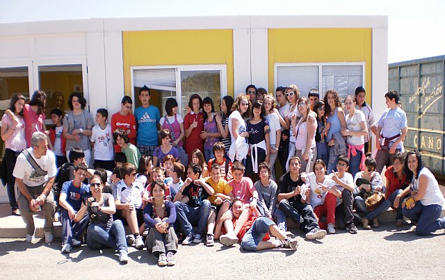 Los jóvenes de Mula celebran el Día del Reciclaje con una visita al Ecoparque, la EDAR y el Parque Solar - 1, Foto 1