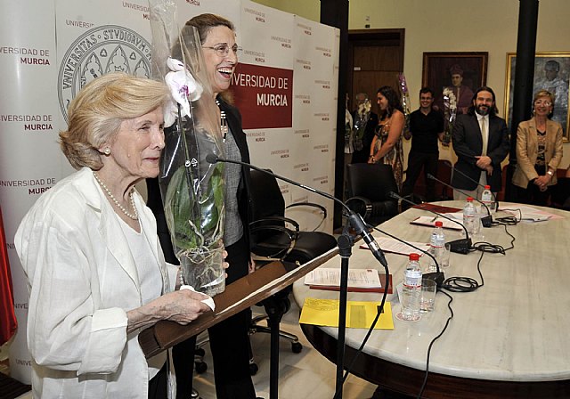 Se clausuró  el programa de alojamiento de universitarios con personas mayores - 3, Foto 3