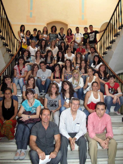 Universitarios de la Facultad de Educación Social, de visita en La Milagrosa - 3, Foto 3