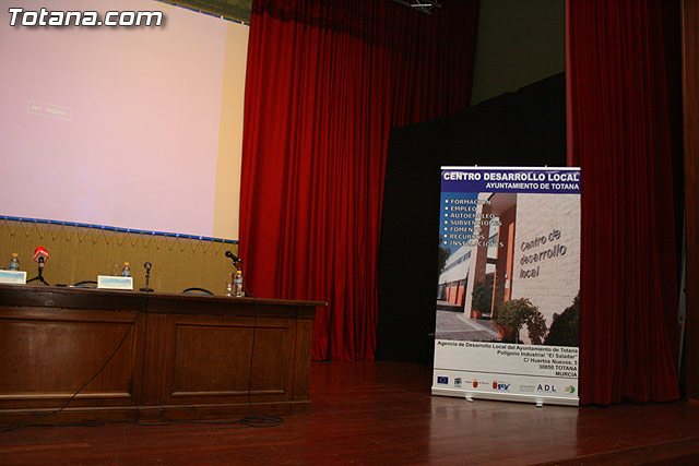 Autoridades municipales inauguran la jornada 