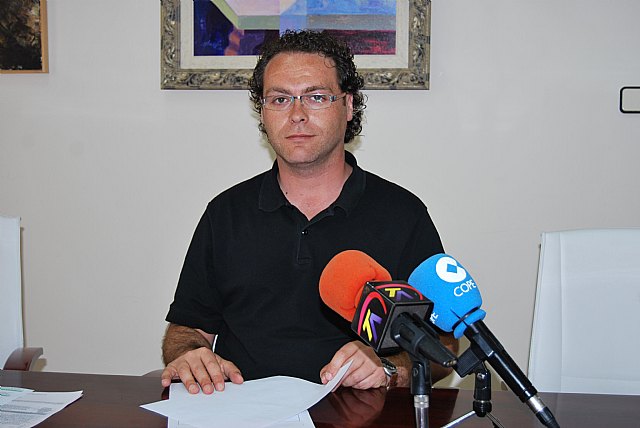 El curso del Nivel Intermedio 2 de la Escuela Oficial de Idiomas se impartir  en la localidad, Foto 1