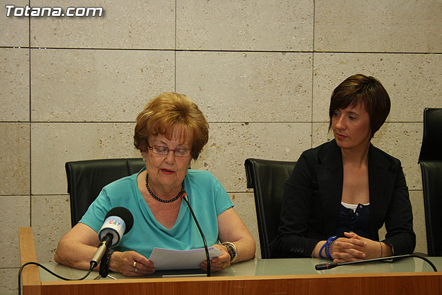 Ms de 200 usuarios del Centro Municipal de Personas Mayores de la localidad reciben los diplomas - 17