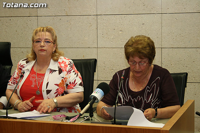 Ms de 200 usuarios del Centro Municipal de Personas Mayores de la localidad reciben los diplomas - 20