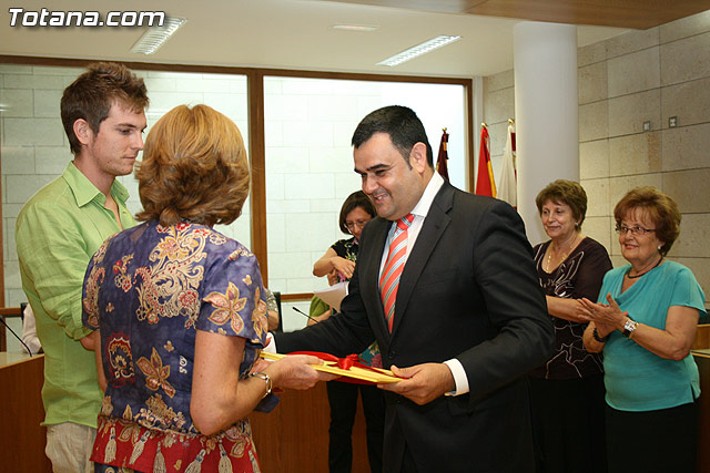 Ms de 200 usuarios del Centro Municipal de Personas Mayores de la localidad reciben los diplomas - 26
