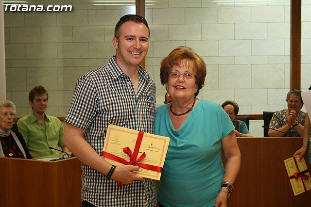 Ms de 200 usuarios del Centro Municipal de Personas Mayores de la localidad reciben los diplomas - 30