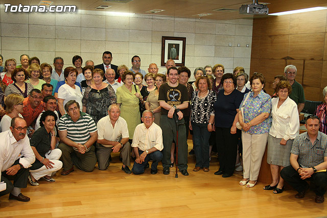 Ms de 200 usuarios del Centro Municipal de Personas Mayores de la localidad reciben los diplomas - 42