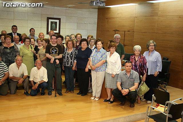 Ms de 200 usuarios del Centro Municipal de Personas Mayores de la localidad reciben los diplomas - 43