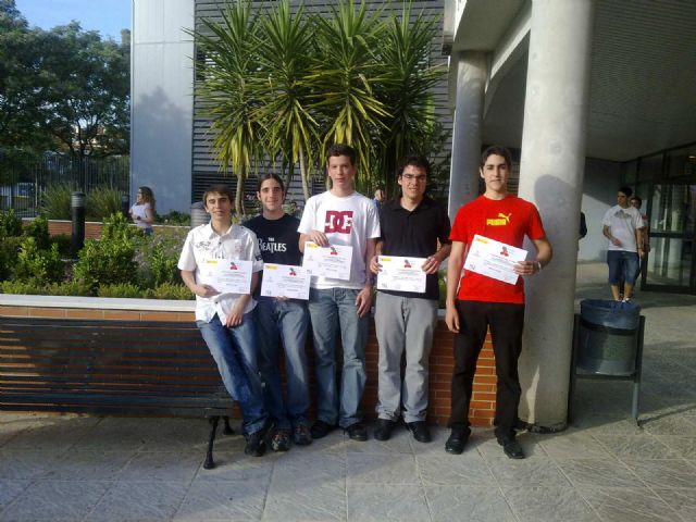 Alumnos murcianos consiguen una Medalla de oro y tres de Plata en la Olimpiada nacional de Química - 1, Foto 1
