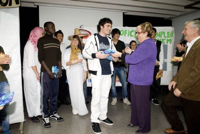 Una Escuela Abierta a Otras Culturas se cierra con los deberes hechos - 1, Foto 1