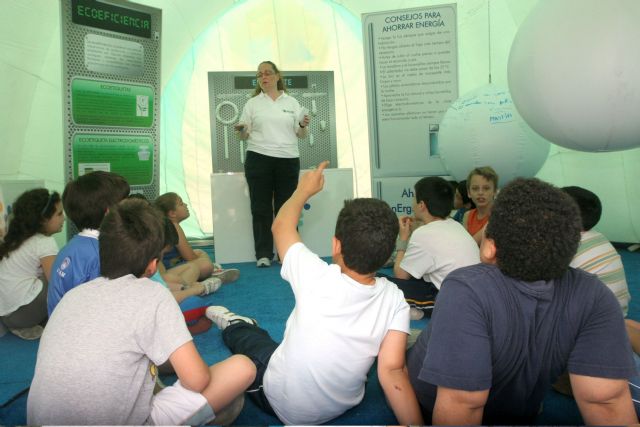 Más de 500 escolares visitan la Plaza de la Energía - 3, Foto 3