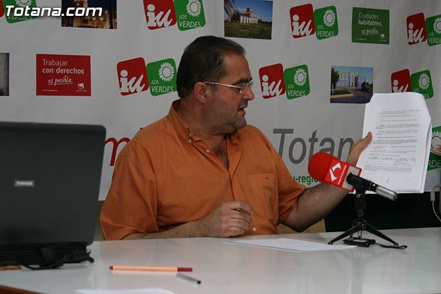 IU: El Ayuntamiento de Totana, con una deuda superior a los 100 millones de euros, amplía la plantilla, Foto 2