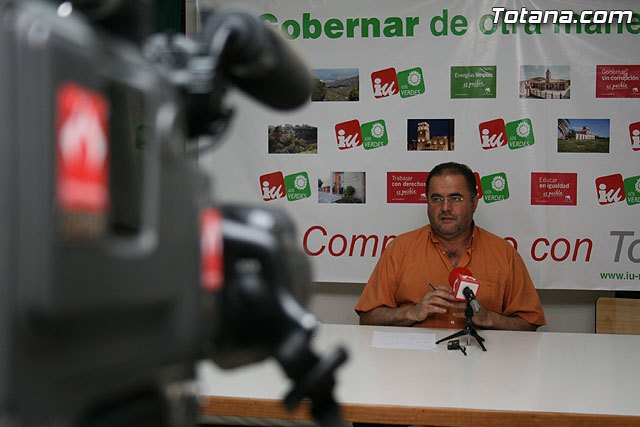 IU: El Ayuntamiento de Totana, con una deuda superior a los 100 millones de euros, amplía la plantilla, Foto 3