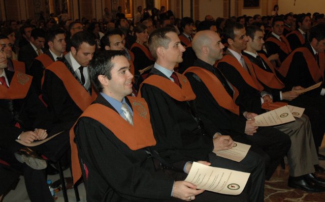 Los nuevos ingenieros de la UCAM reciben sus Becas y Diplomas acreditativos. - 1, Foto 1