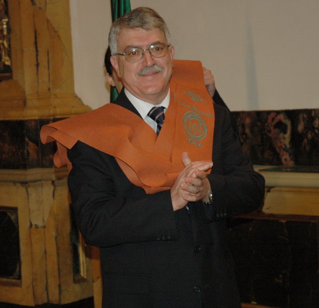 Los nuevos ingenieros de la UCAM reciben sus Becas y Diplomas acreditativos. - 2, Foto 2