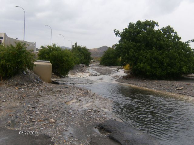 Alertan a la Guardia Civil de un vertido contaminante al cauce de la rambla Alta - 1