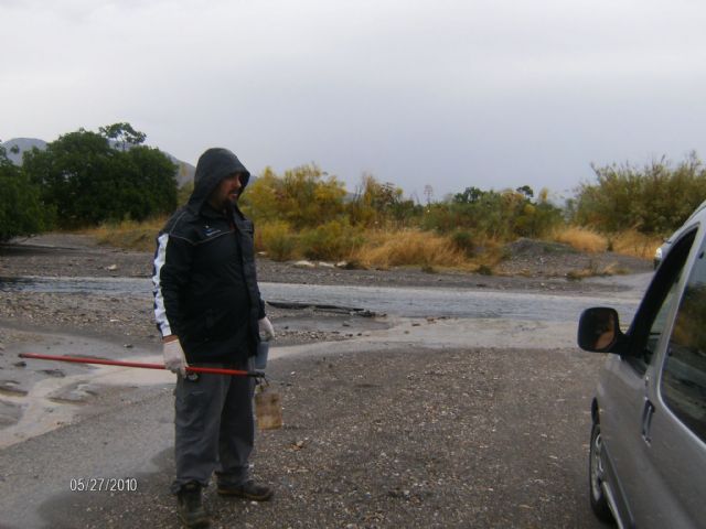 Alertan a la Guardia Civil de un vertido contaminante al cauce de la rambla Alta - 7