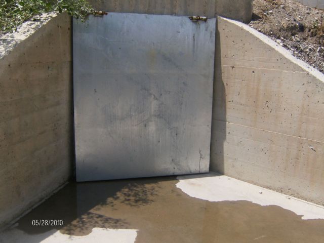 Alertan a la Guardia Civil de un vertido contaminante al cauce de la rambla Alta - 19