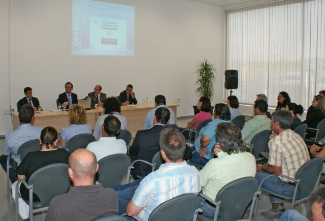 El Ayuntamiento refuerza las medidas para seguir incrementando el empleo en el municipio tras 4 meses consecutivos bajando el número de parados - 1, Foto 1