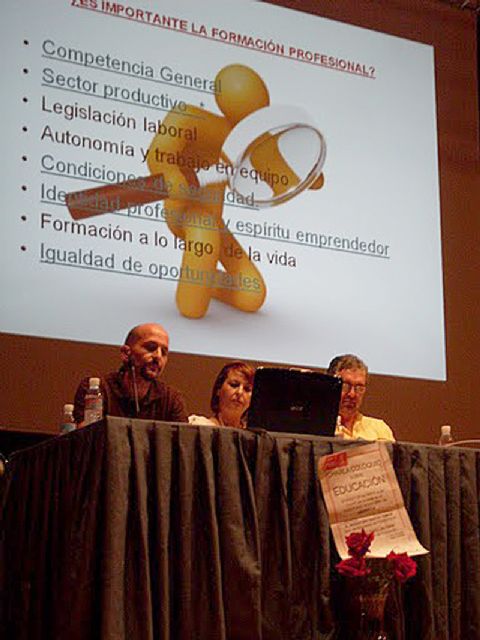 El PSOE denuncia la falta total de estudios de FP en Abanilla - 1, Foto 1