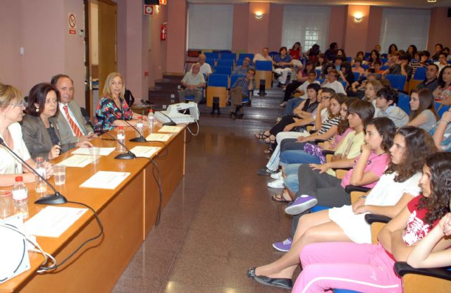 El Máster en Mediación de la Universidad de Murcia entregó los acreditaciones a los alumnos de Secundaria - 3, Foto 3