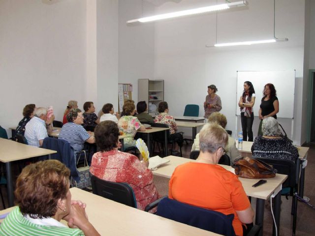 Los mayores aprenden a envejecer saludablemente - 1, Foto 1