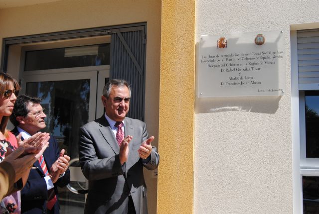 González Tovar y Francisco Jódar inauguran la remodelación del Centro Social de Purias - 1, Foto 1