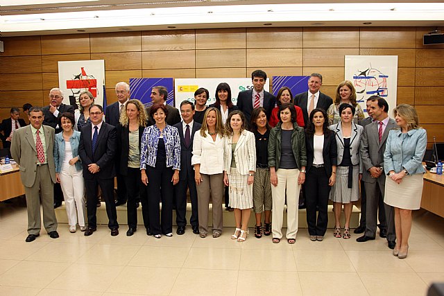 Ministerio y CCAA acuerdan un sistema de reparto de fondos en función del cumplimiento de la Ley y de las personas atendidas - 1, Foto 1