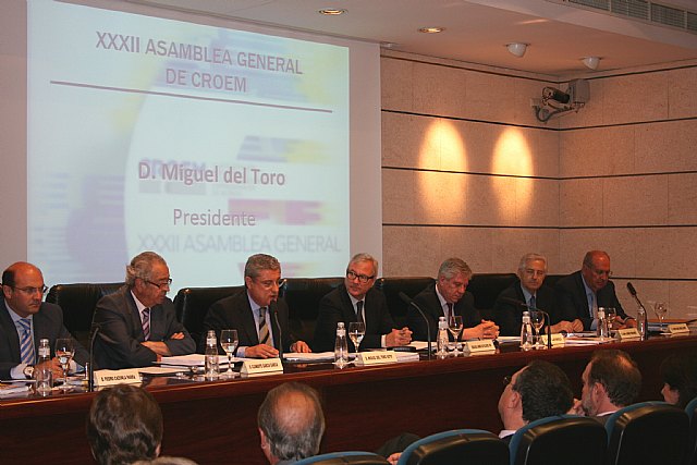 Valcárcel asegura que no va a renunciar a infraestructuras vitales para los intereses de los murcianos, como la Alta Velocidad - 1, Foto 1