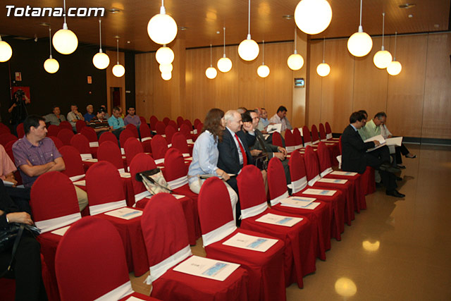 “Innovacin y Oportunidades de Negocio en el Sector de la Alimentacin” - 16