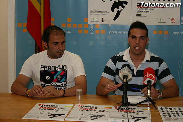 La renovada ejecutiva de Nuevas Generaciones del PP de Totana ha organizado una cena y un torneo de pdel benficos - 6