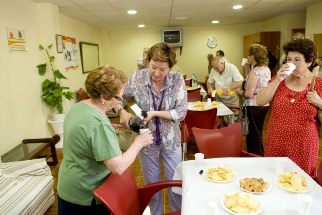 Los mayores de El Albujón estrenan local social - 1, Foto 1
