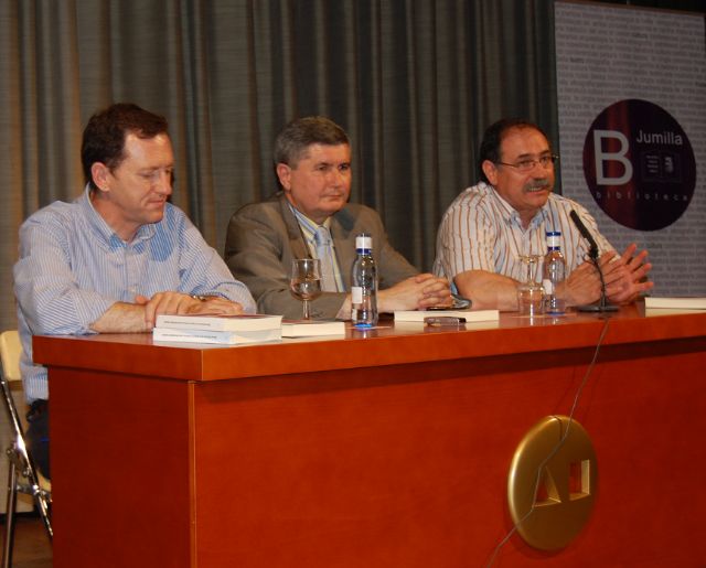 Presentado el libro Breve Historia de la Región de Murcia de Juan González Castaño - 1, Foto 1