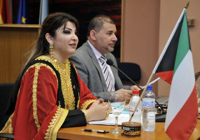 El embajador de Kuwait asistió en la Universidad de Murcia a la lectura de la tesis sobre el lujo en las cortes principescas de Arabia - 5, Foto 5