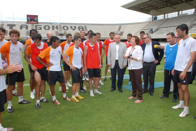 El ayuntamiento se vuelca con el F.C. Cartagena - 2, Foto 2