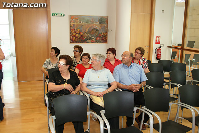 Los usuarios del Centro de Personas Mayores de El Paretn-Cantareros cierran el curso - 4