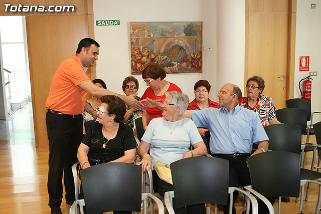 Los usuarios del Centro de Personas Mayores de El Paretn-Cantareros cierran el curso - 8