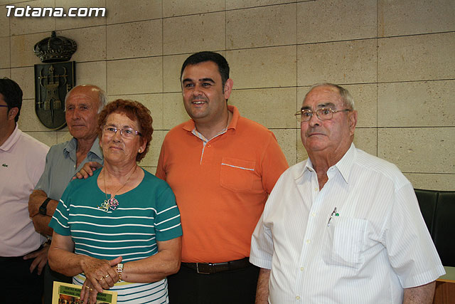 Los usuarios del Centro de Personas Mayores de El Paretn-Cantareros cierran el curso - 24